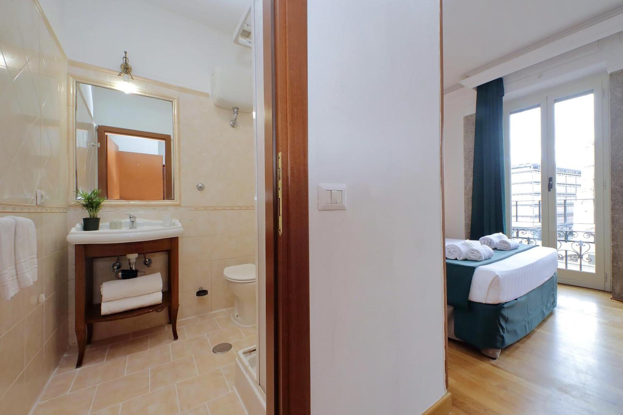Romulus Rooms מראה חיצוני תמונה