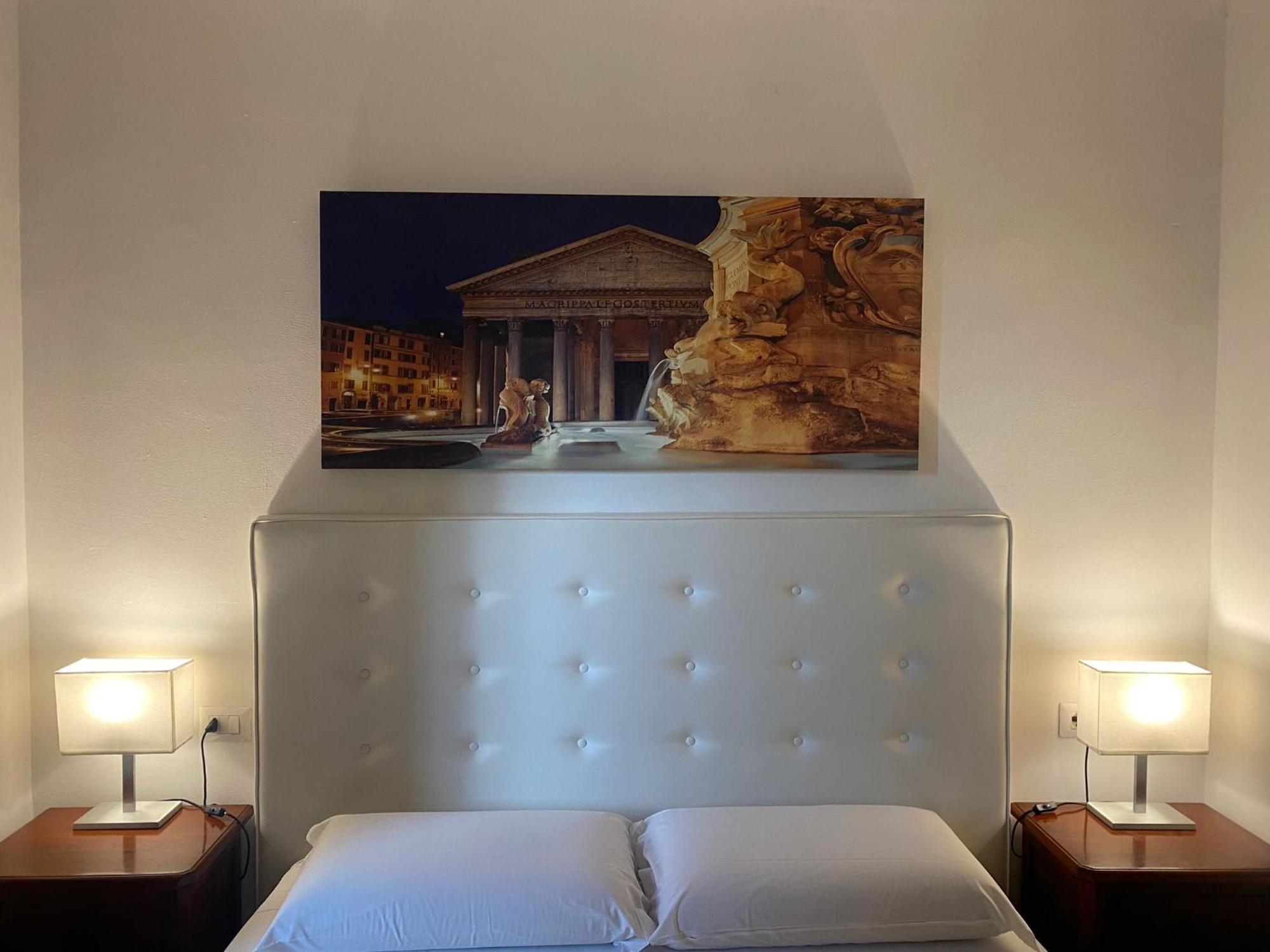 Romulus Rooms מראה חיצוני תמונה