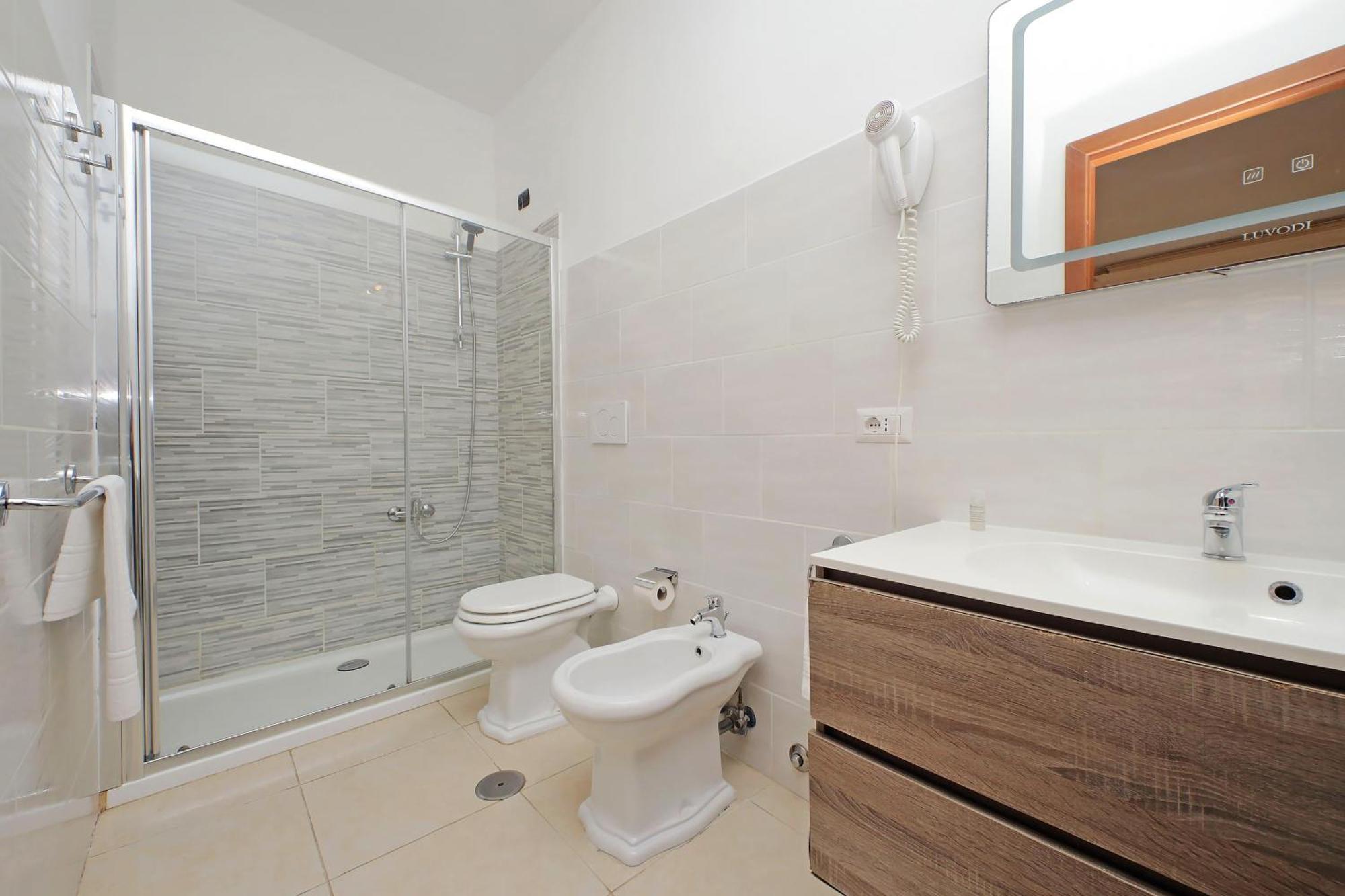 Romulus Rooms מראה חיצוני תמונה