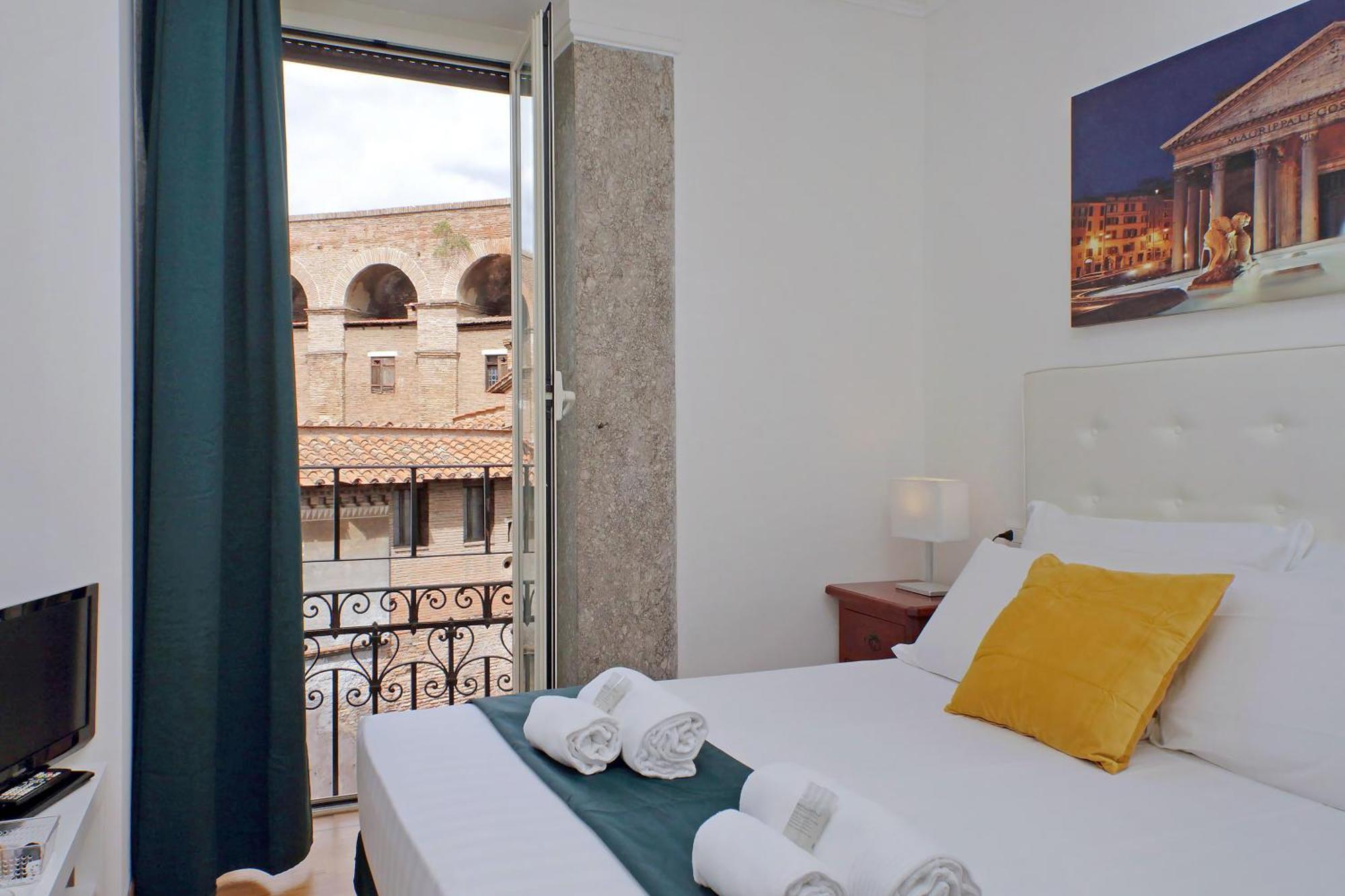 Romulus Rooms מראה חיצוני תמונה