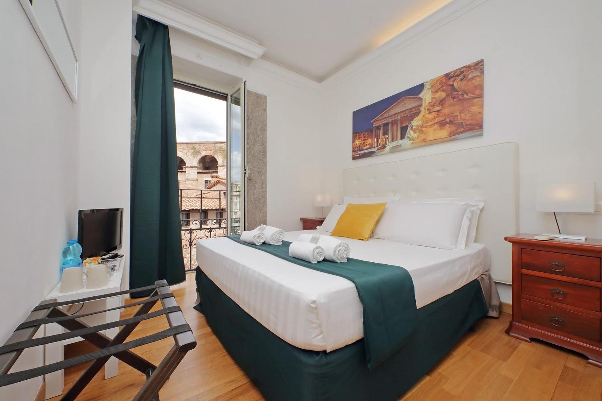 Romulus Rooms מראה חיצוני תמונה